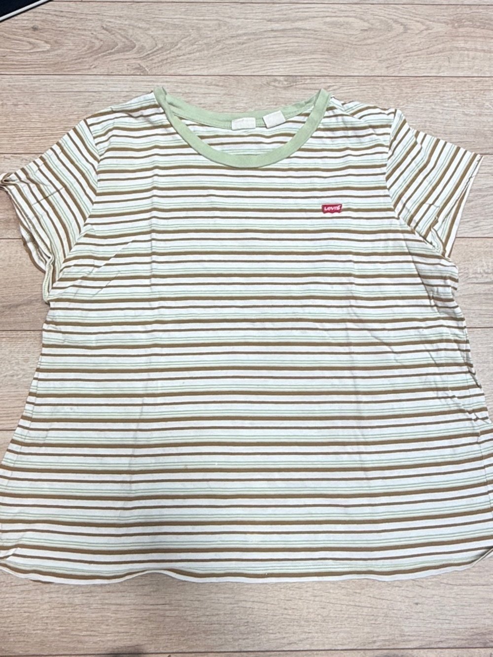 Levi’s Perfect Tee size XXL